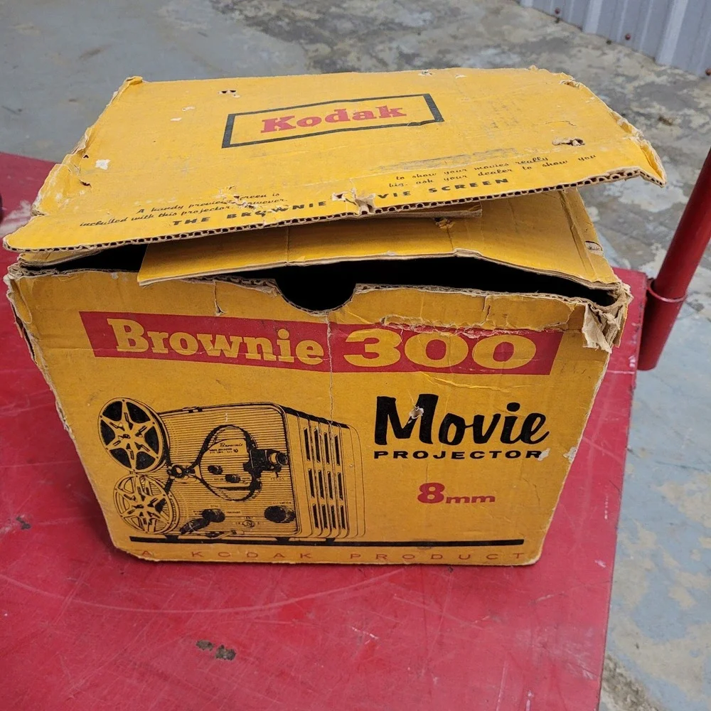 Vintage 1950's Kodak Brownie 300 Movie Projector 8mm - Retro‎ Home Decor / Prop